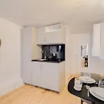 Comfortable Studio In A Lively Central Area